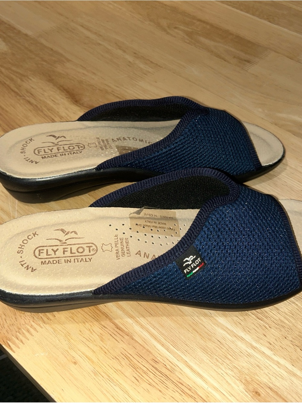 NEW Fly Flot Womens 39 Size 8 Navy Mesh Open Toe Slip On Sandals Comfort Italy